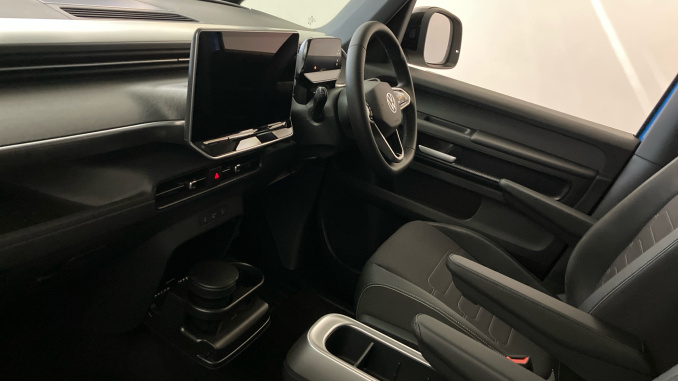 Volkswagen ID. Buzz 210kW Style Pro 79kWh 5dr Auto [Design+] Electric Estate - Image 2